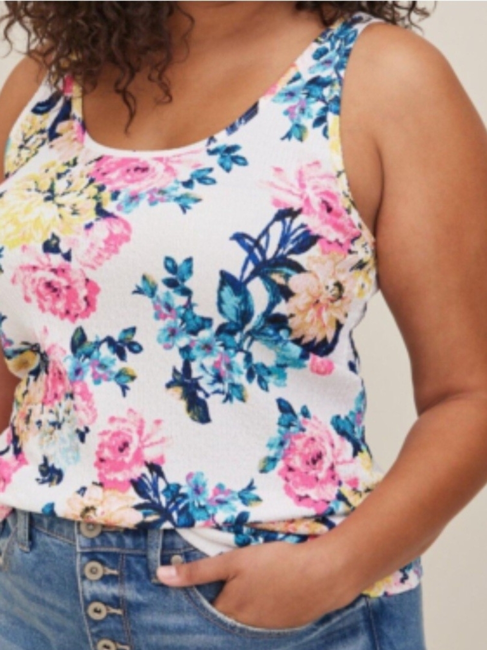 Torrid Sz 2 White Floral Scoop Neck Tank with Pink & Blue Blooms